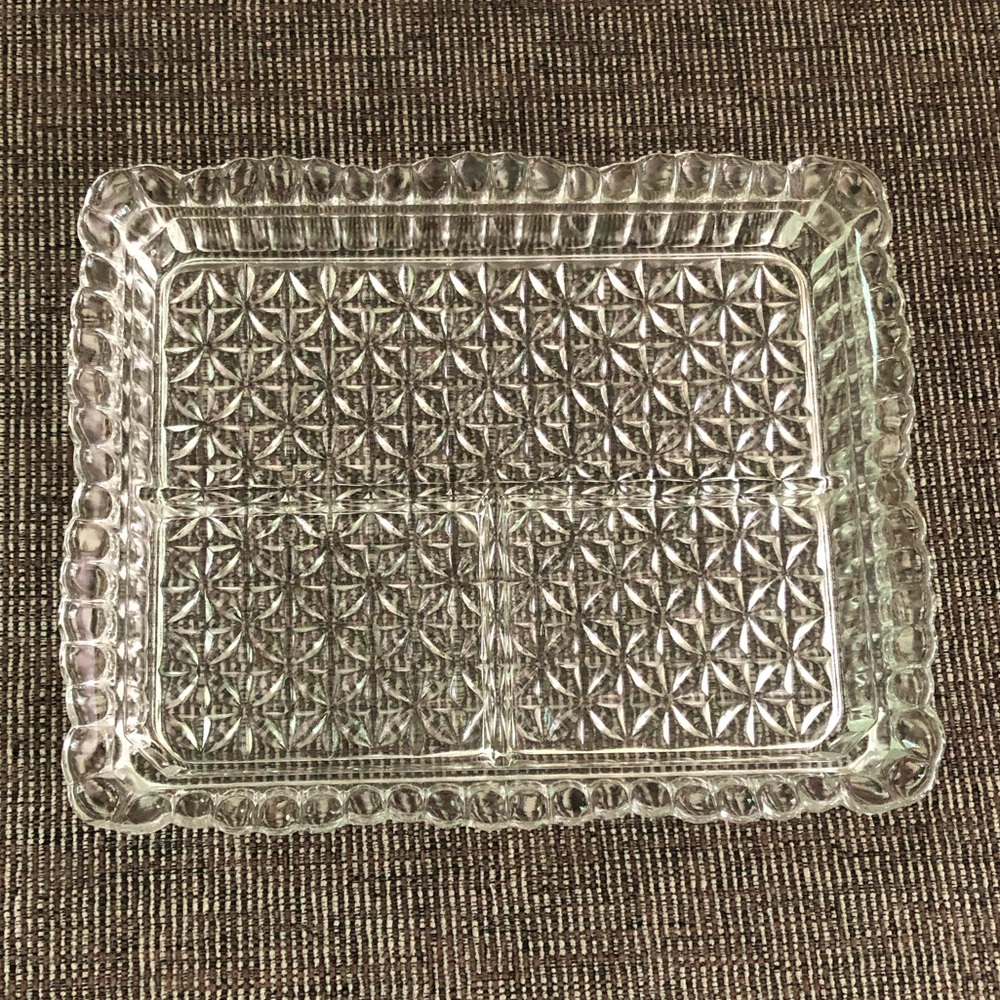 EUC Vintage 3 section Glass Relish Dish